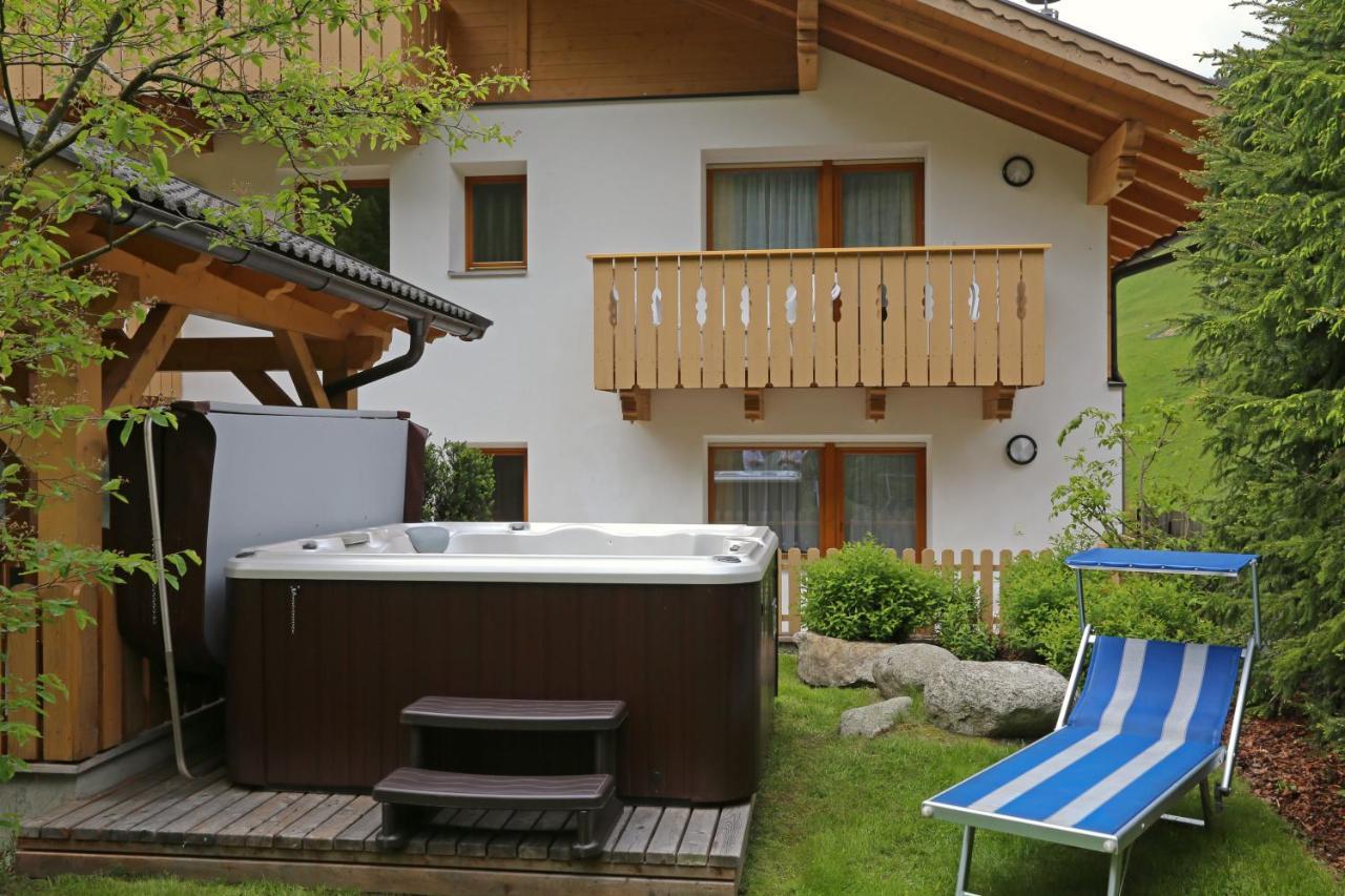 Almhotel Bergerhof Sarentino Exterior photo